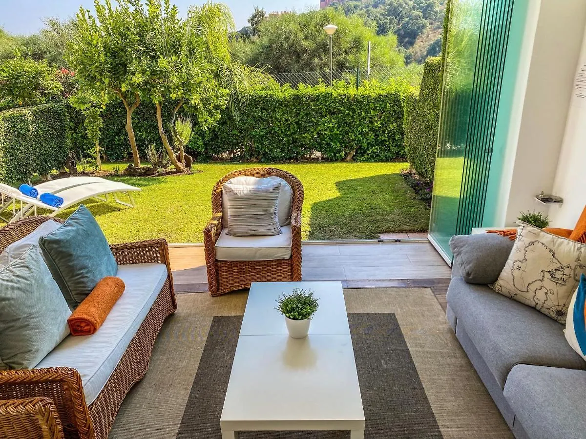 Apartment In La Mairena 0*,